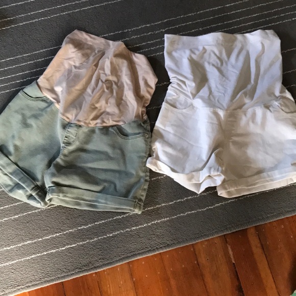 Liz Lange for Target Pants - Bundle of maternity jean shorts